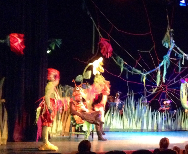 Муха цокотуха и Тараканище