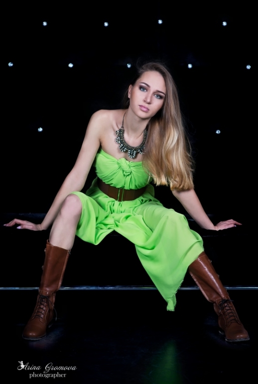 Про загадочную девушку!