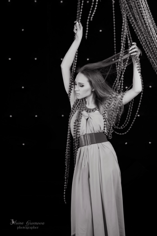 Про загадочную девушку!