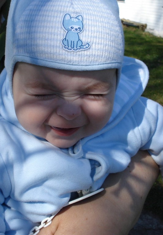 Малыш и праздник :)