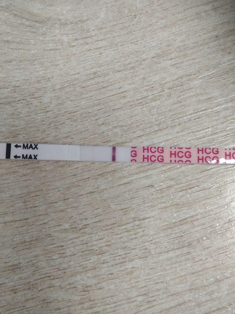 Медленно тест. Тест не показывает беременность. Полоска на тесте ярчает. Тесты до задержки месячных. Тест на беременность двойней.