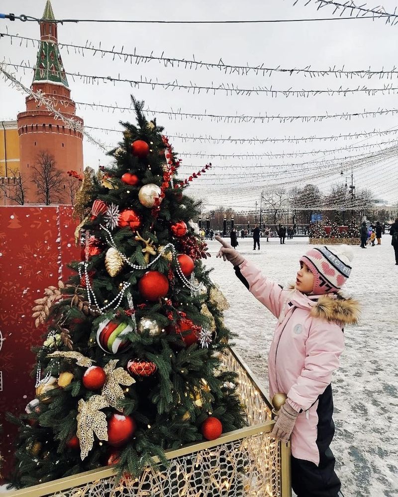 Парад елок на вднх. Елка в Москве. Красивые елки в Москве. Городская елка Москва. Главная елка Москвы.