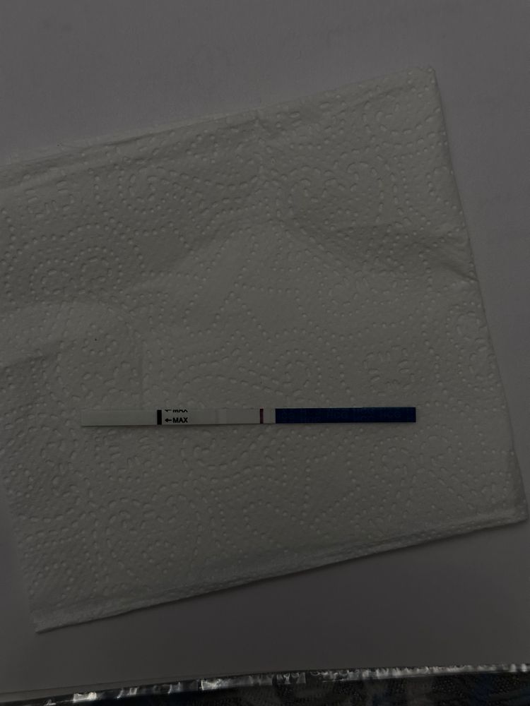 Кроссовки гиперпронация плоскостопие. Мокрый тест. Плоскостопие пронация стопы. Тест на мокрые пеленки в 2 месяца. Пронация гиперпронация кроссовки.