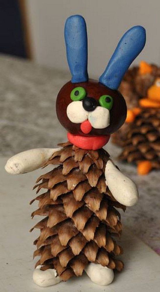 Поделки из шишек и пластилина. Поделки из шишек для детей. Поделки из шишек и пластилина 1 класс. Белка из шишек и пластилина. Поделки из шишек и пластилина.